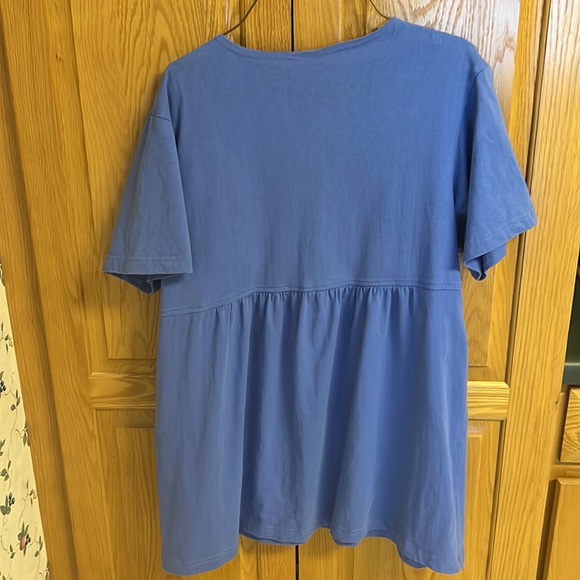 Dax and Coe blue Small maternity top - Picture 2 of 6